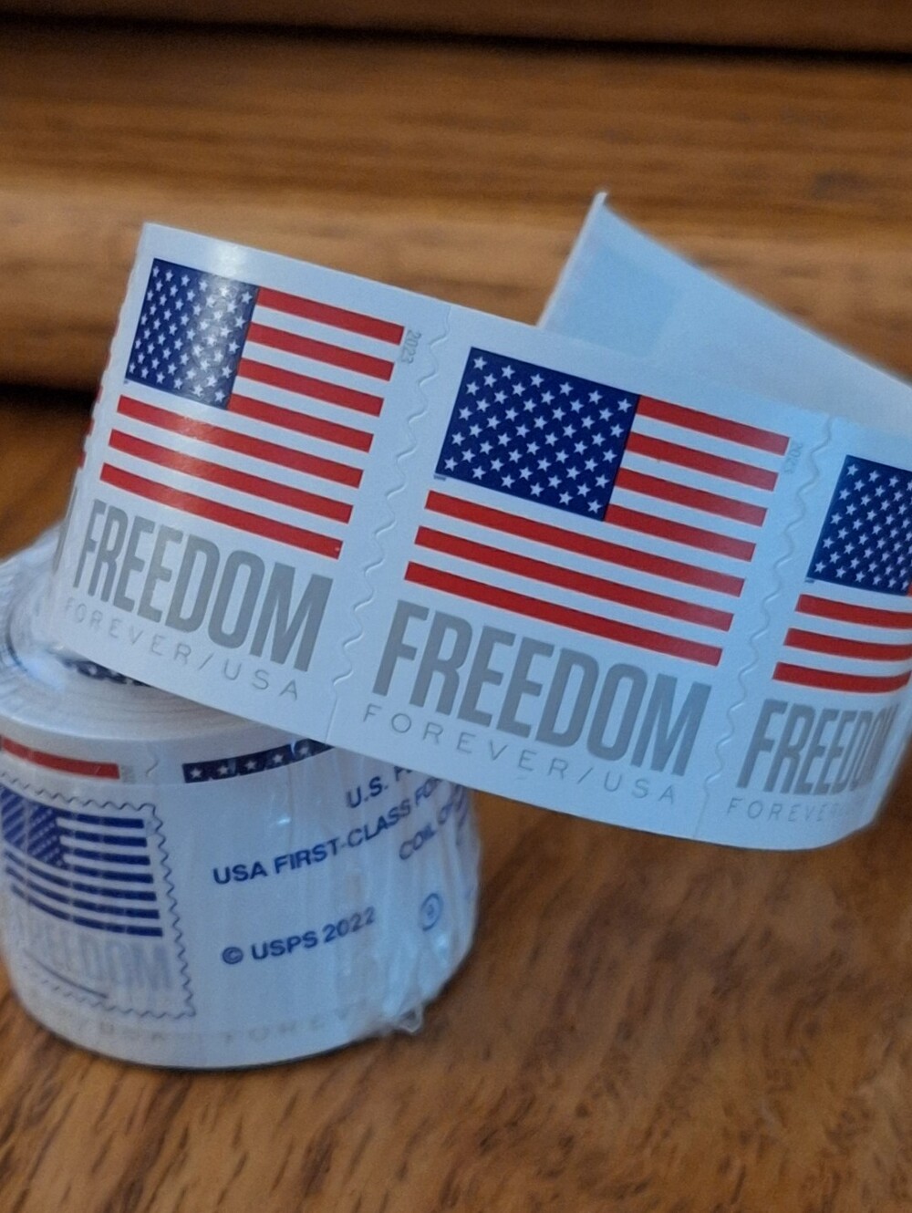 1 Roll Of 100 FREEDOM Forever Stamps (78$ Value!) American Flag Design - Picture 8 of 8